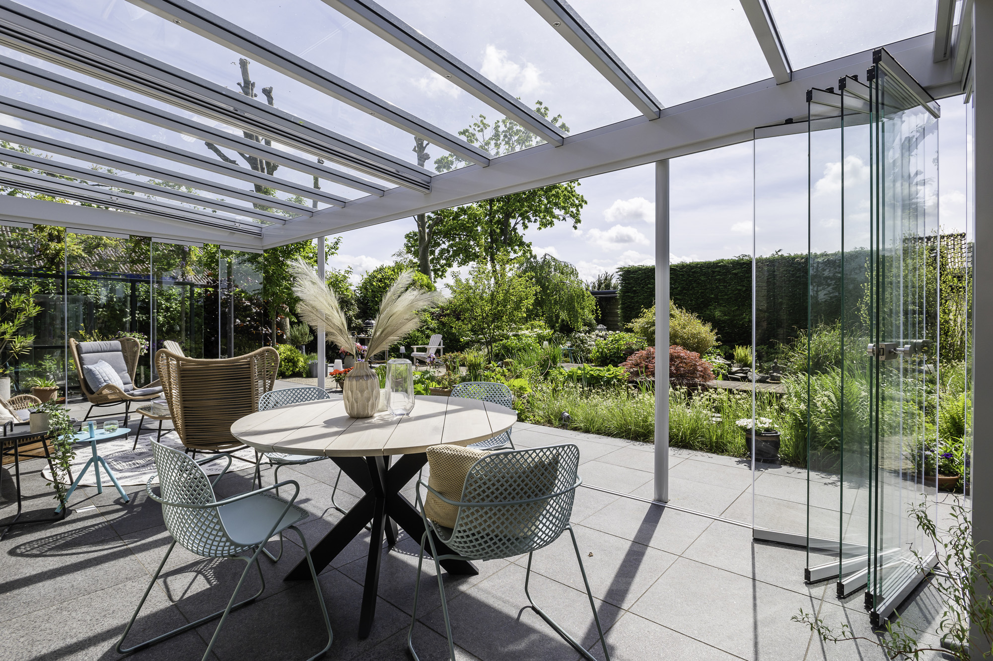 Wat Is Het Verschil Tussen Een Serre En Een Tuinkamer